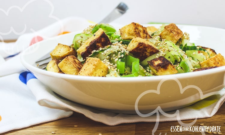 Gurkensalat mit Tofu