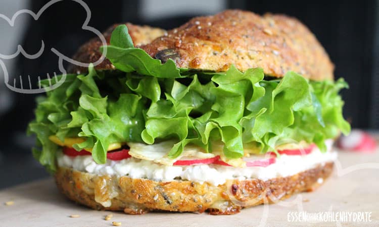 Low-Carb Chia-Cheese Sandwich