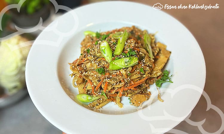 Schnelle Low-Carb Asia-Pfanne